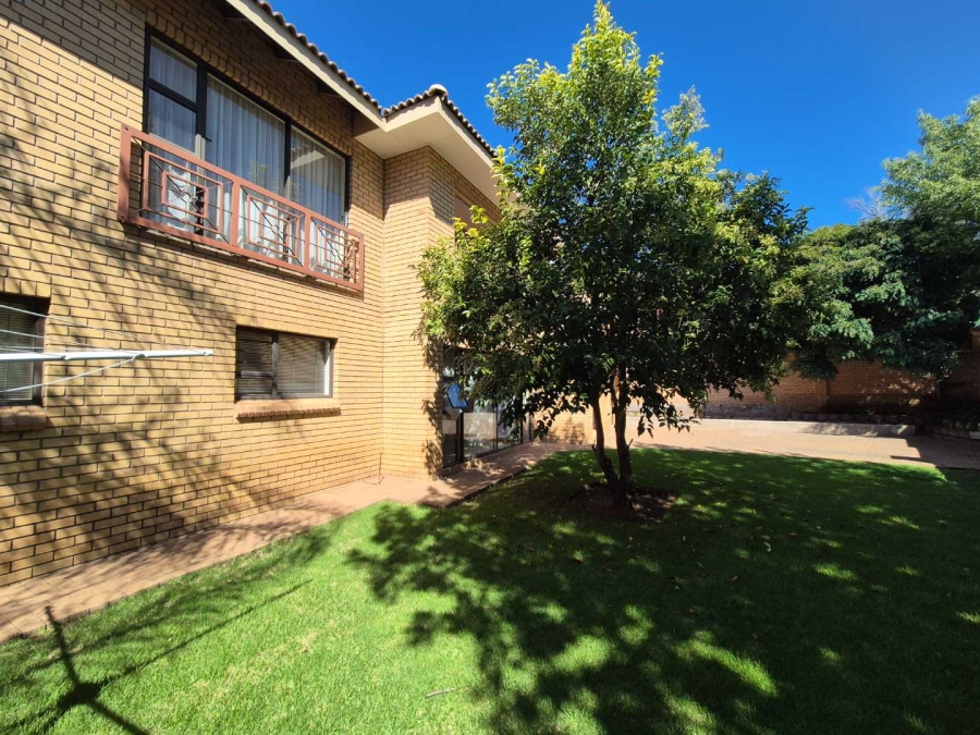 4 Bedroom Property for Sale in Heuwelsig Free State